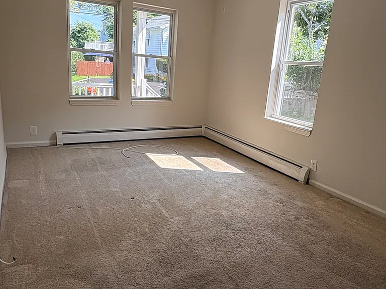 18 Clearview St #1 — Photo 5
