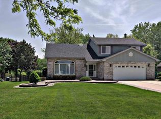 817 Erie Dr, Romeoville, IL 60446