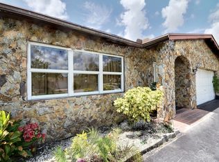 12040 NW 31st Pl, Sunrise, FL 33323