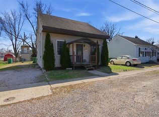 213 W 4th St, O'Fallon, IL 62269