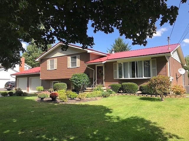 1st image of 48 Greensview Dr