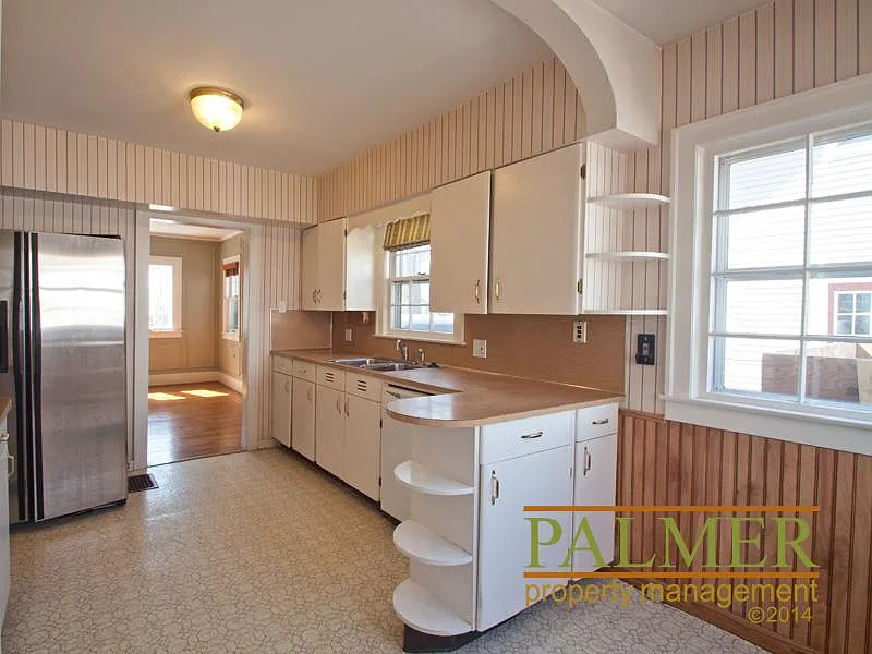 3 bed, 1492 sqft, $2,100 — Photo 3