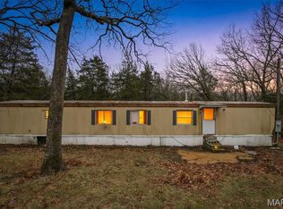 3076 Carron Rd, Festus, MO 63028