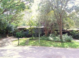526 Grand Ave, Fairhope, AL 36532