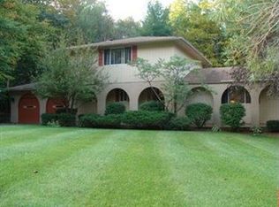 8036 Monterey Ave, Kirtland, OH