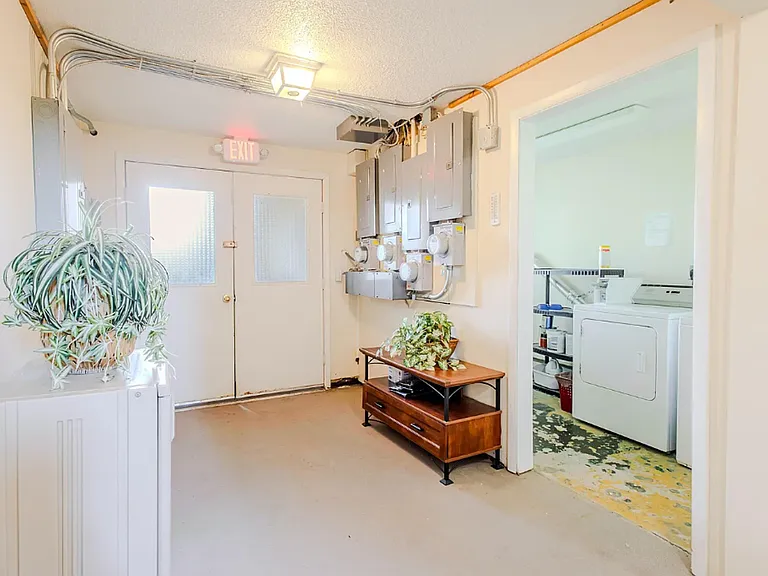 2406 Hill Ave #4 — Photo 19