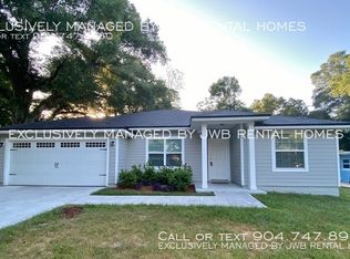 1527 Domas Dr, Jacksonville, FL 32211