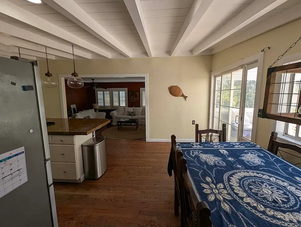 2 bed, 1.0 bath, $5,000 — Photo 4