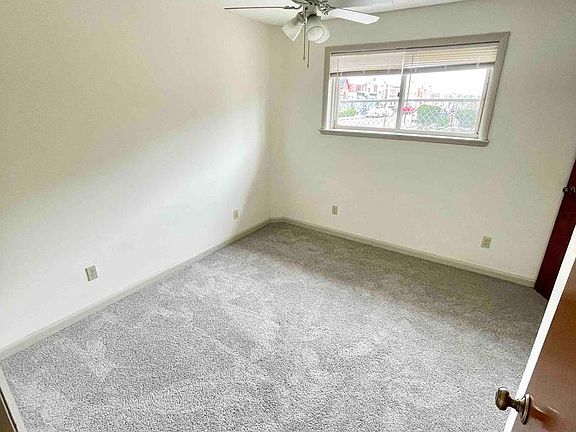 5th image of 1324 W Nedro Ave