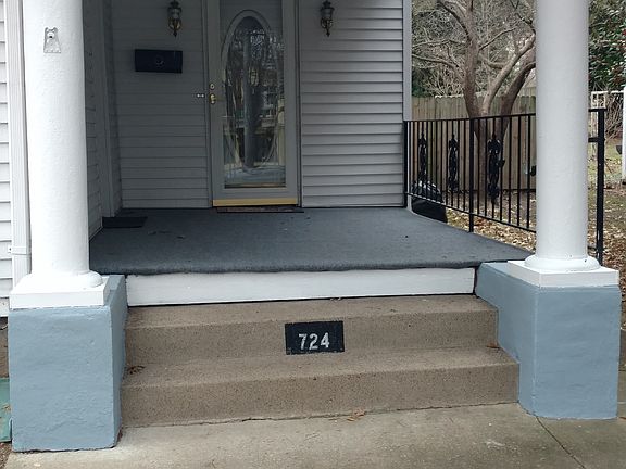 2nd image of 724 4th St