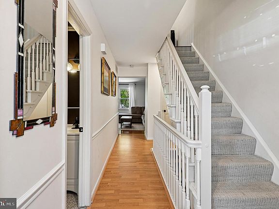 5th image of 492 Colonial Ridge Ln
