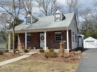 43 Midwood Ave, Allendale, NJ 07401