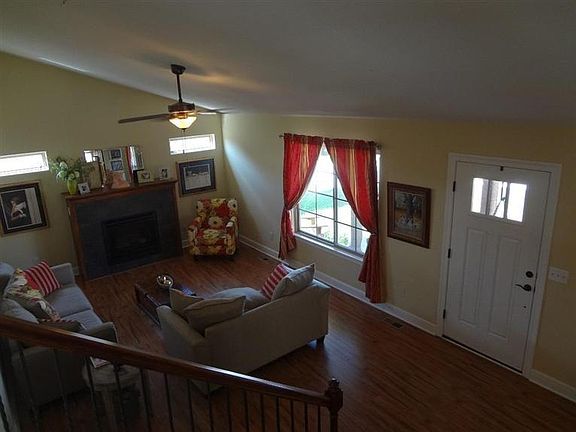 5th image of 925 Kadence Ln
