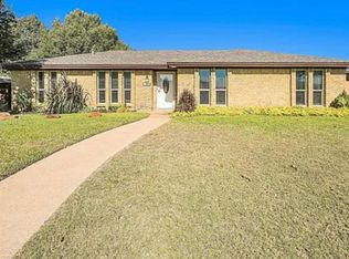 1917 Westlake Dr, Plano, TX 75075