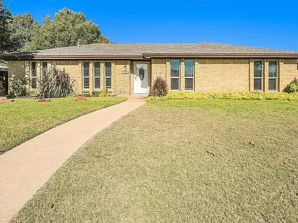 1917 Westlake Dr, Plano, TX 75075