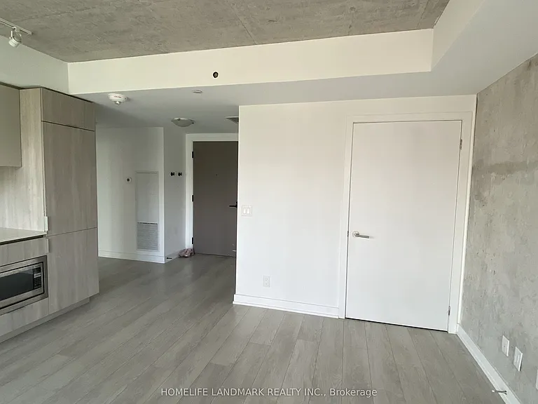 47 Mutual St #904 — Photo 5