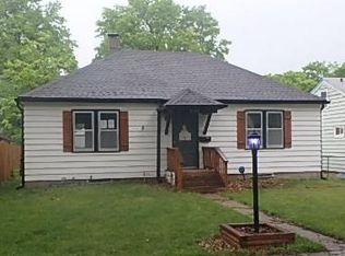 2322 SW Hazelton Ct, Topeka, KS 66606
