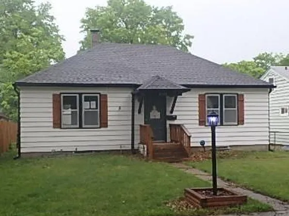 2322 SW Hazelton Ct, Topeka, KS 66606