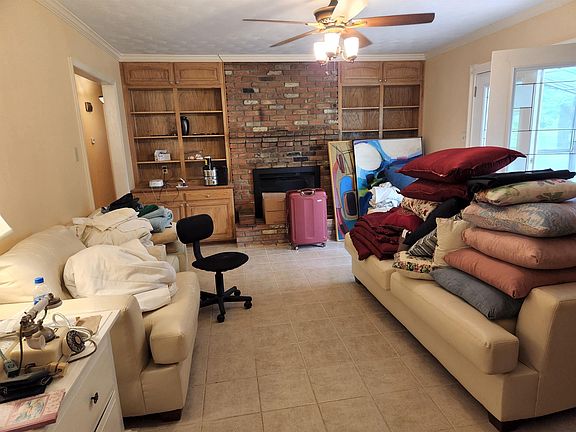 5th image of 119 Pinehaven Dr