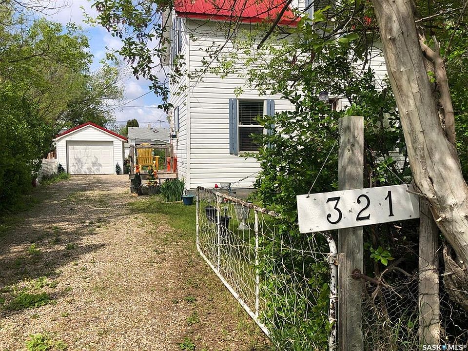 1st image of 321 Rongve STREET
