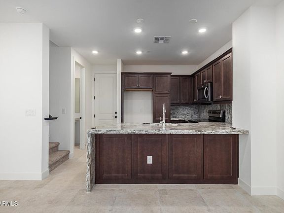 3rd image of 2121 W Sonoran Desert Dr Unit 5