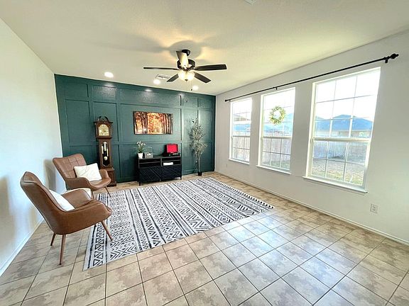 2nd image of 5003 Lions Gate Ln