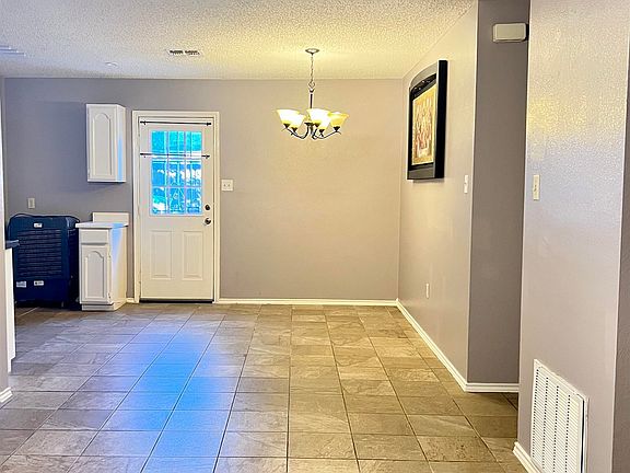 2nd image of 1019 Trent Dr