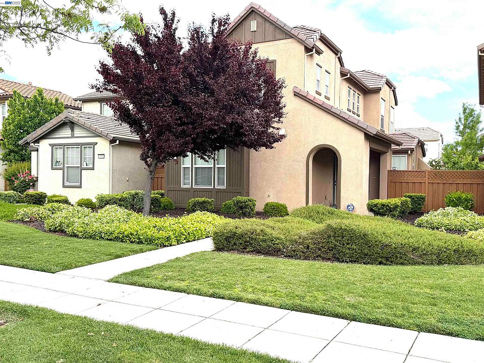 1st image of 277 W Saint Francis Ave