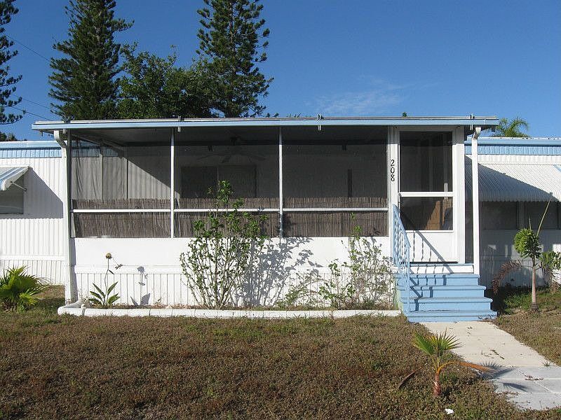 1st image of 208 Gazelle Dr