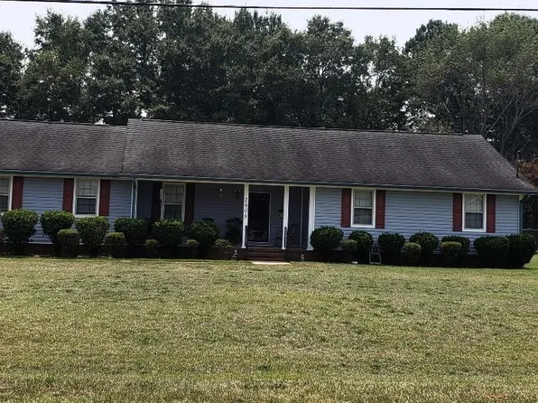 2908 Regina Dr, Macon, GA 31216