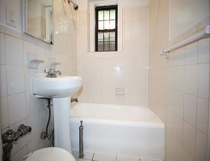 4th image of 3752 80th St APT 1D