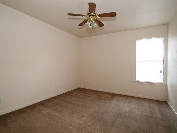 2nd image of 3006 Dannen Ct Unit A