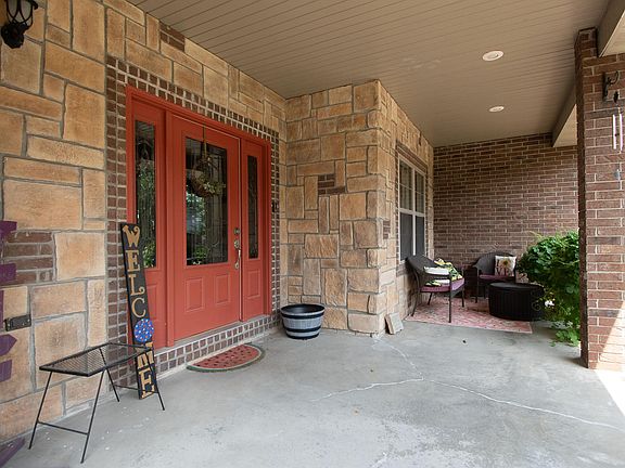 3rd image of 78 Remington Drive