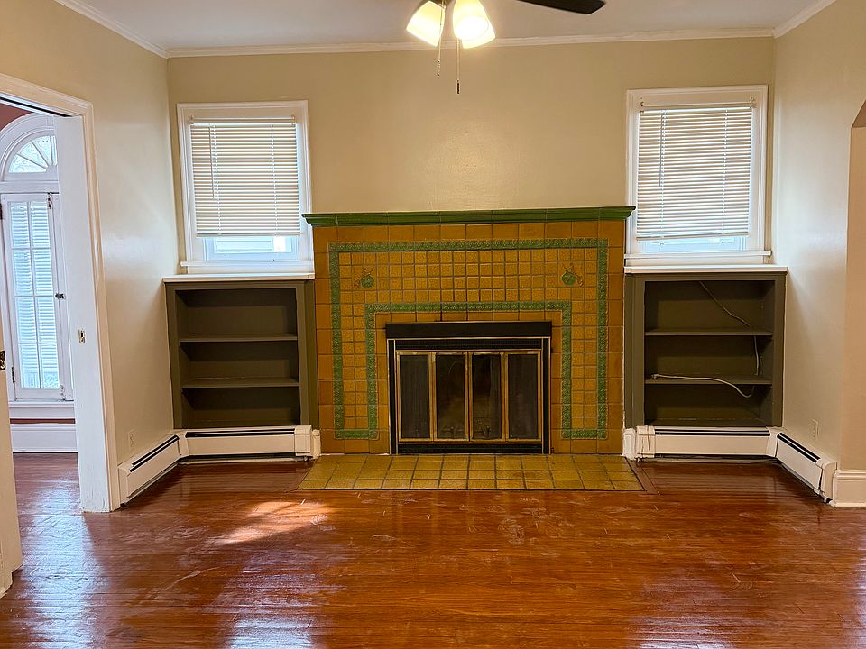 1st image of 715 Western Ave #1
