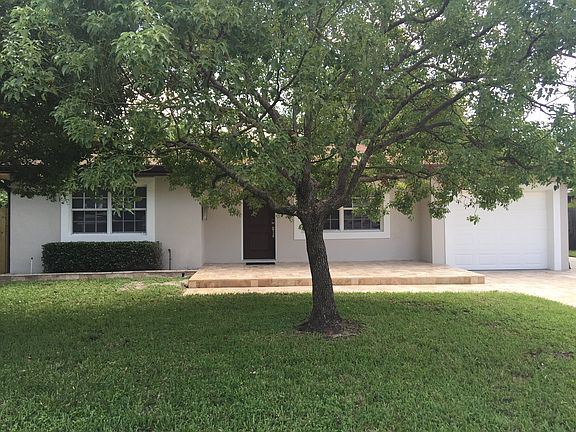 2nd image of 1745 Mehlrose Ave