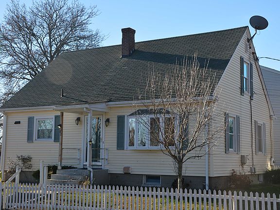 2nd image of 82 Belmont St