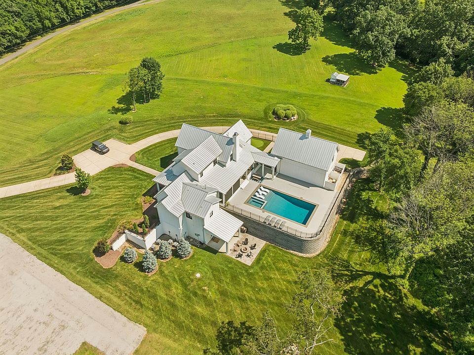 7th image of 2650 Finley Ridge Rd