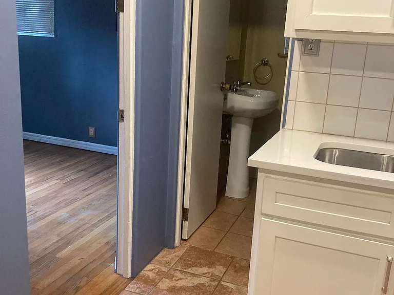 49 W Maple Ave #3 — Photo 3