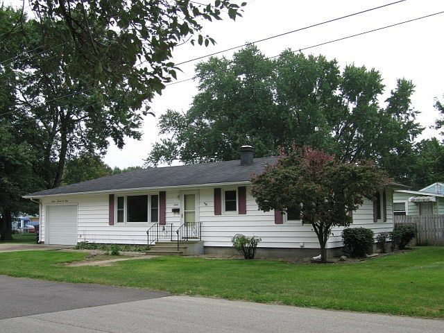 1st image of 2301 Wood St