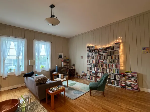 17 Dove St, Albany, NY 12210