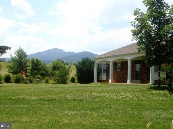 39 Sharp Rock Rd