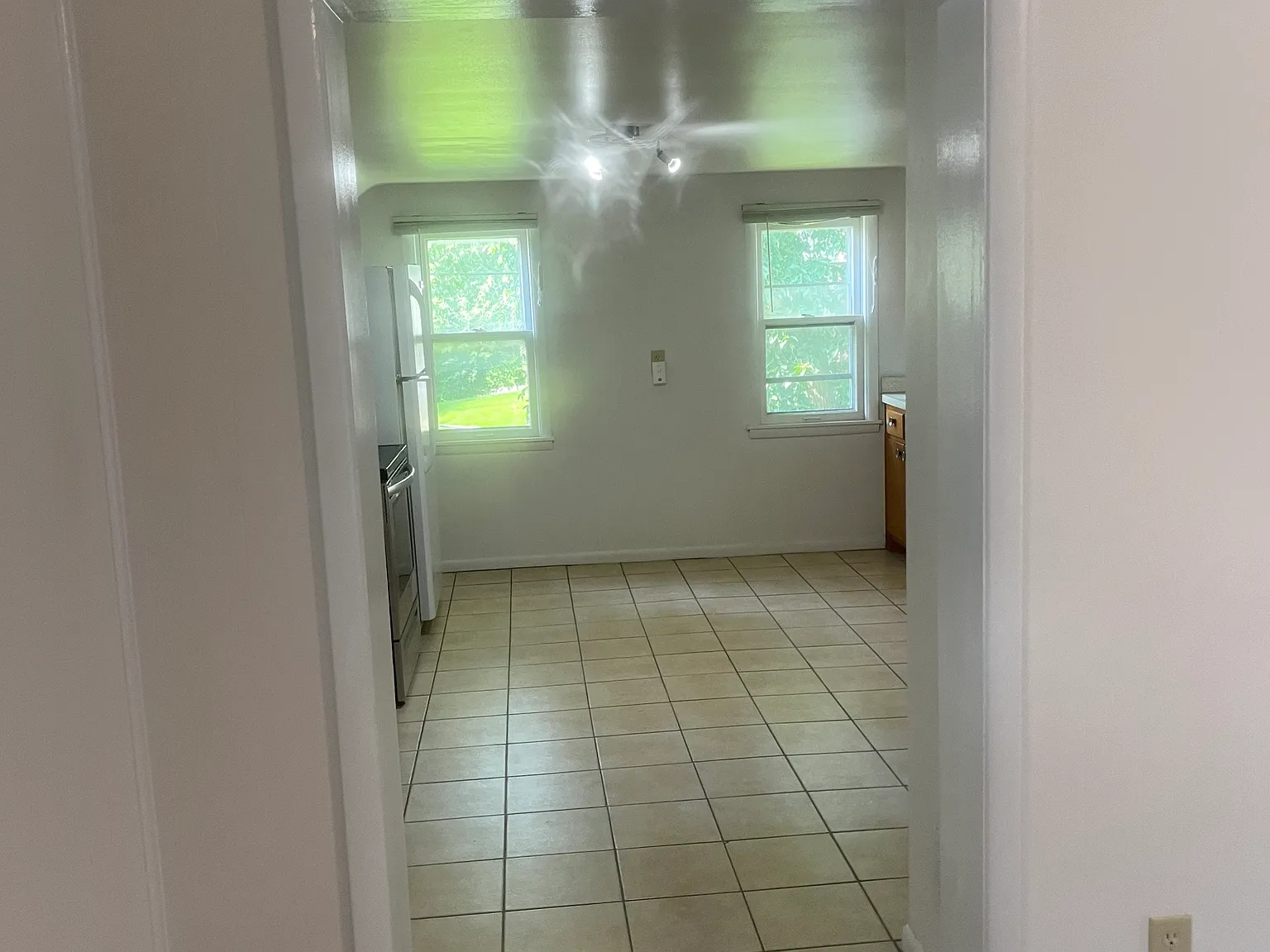 552 W Main St — Photo 1