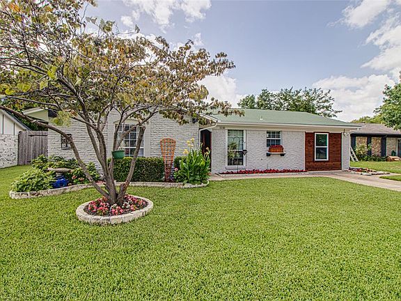 2nd image of 1110 Foxe Basin Dr