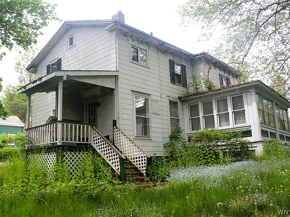 4th image of 25 State St