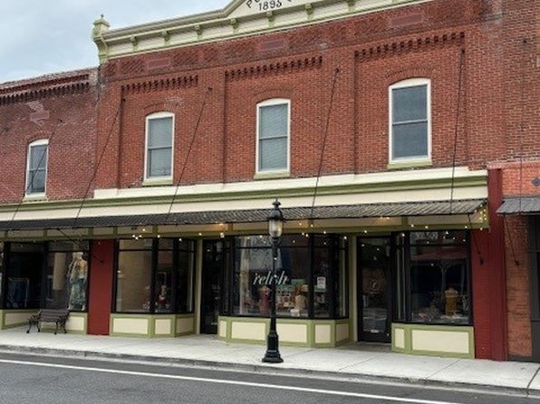 13 N Main St #E
