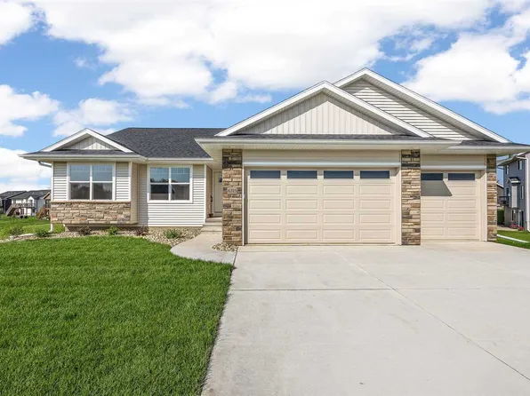 6315 Prairie Rose Cir SW, Cedar Rapids, IA 52404