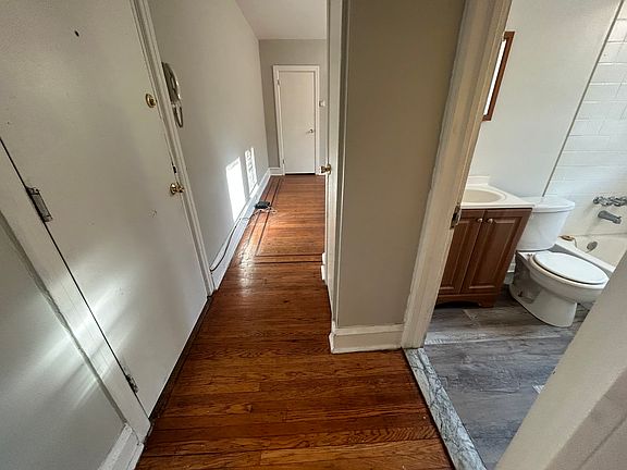 3rd image of 4539 Osage Ave #A5