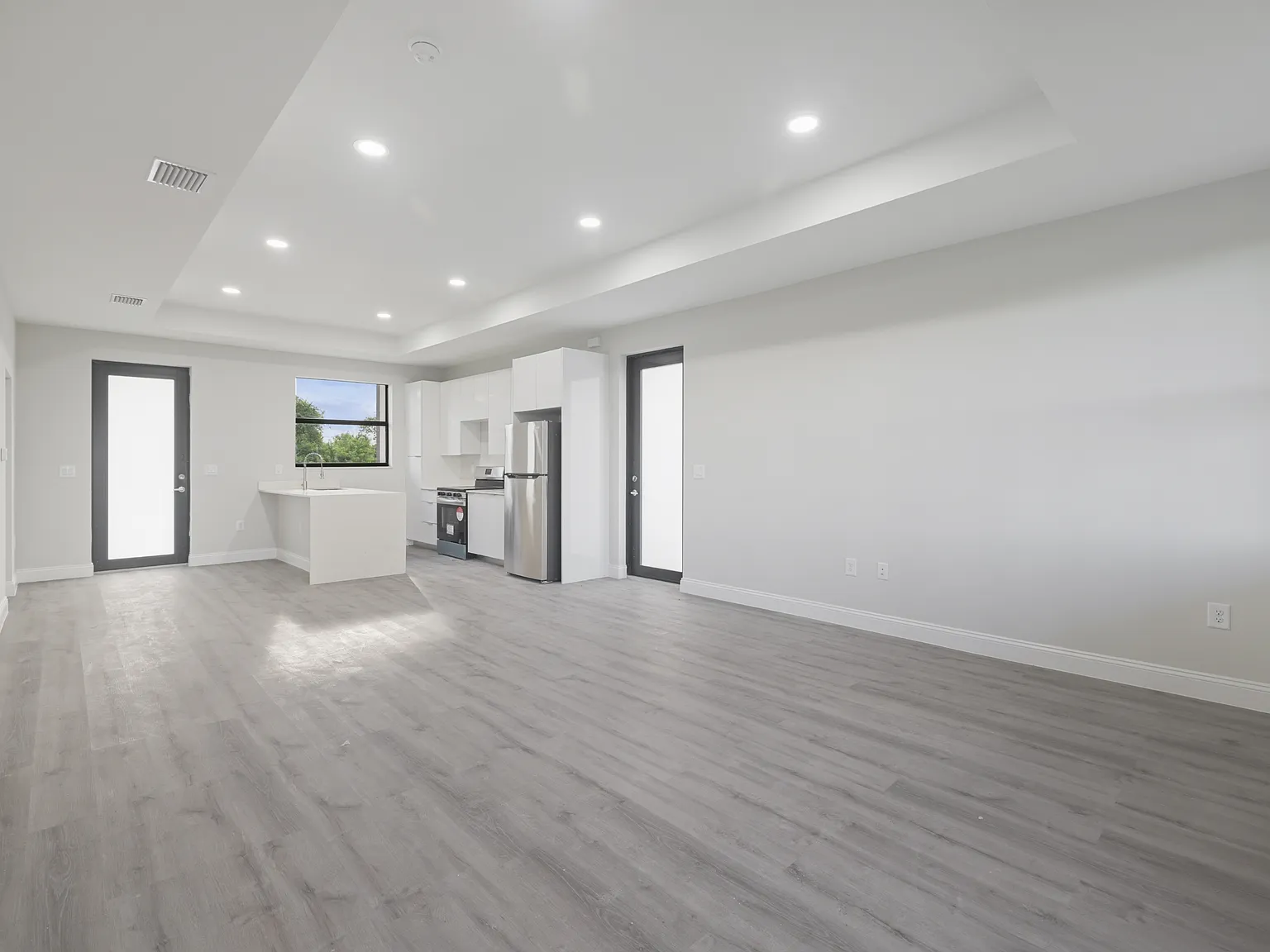 757 Joponica Avenue South - 1 — Photo 3