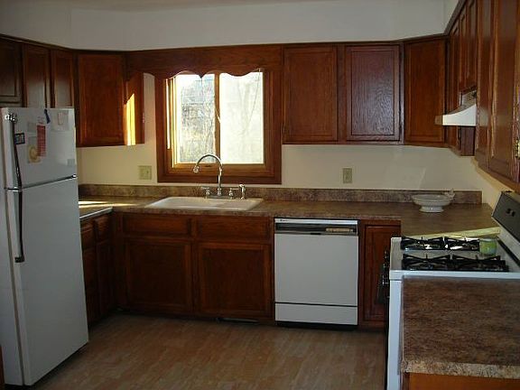 Spacious kitchen