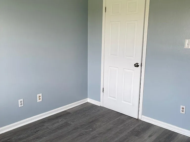 35 N Idlewild St #6 — Photo 3